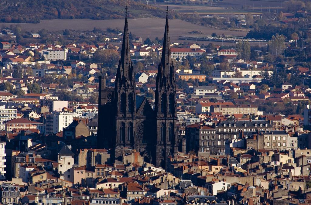 ibis budget Clermont Ferrand Nord Riom Buitenkant foto