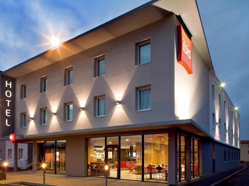 ibis budget Clermont Ferrand Nord Riom Buitenkant foto