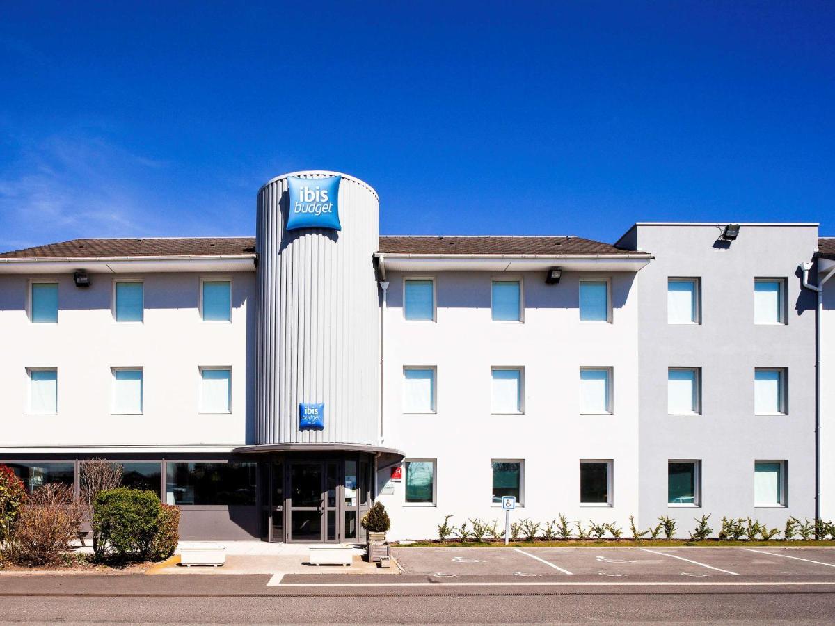 ibis budget Clermont Ferrand Nord Riom Buitenkant foto